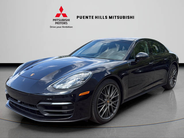 2022 Porsche Panamera Platinum Edition RWD photo