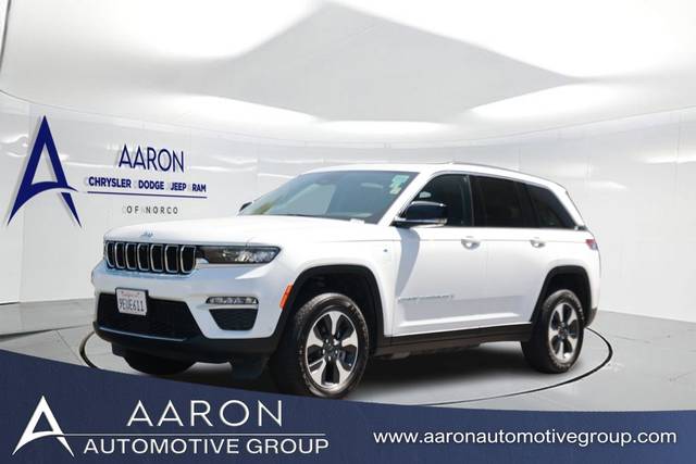 2022 Jeep Grand Cherokee  4WD photo