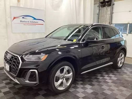 2023 Audi Q5 S line Premium Plus AWD photo