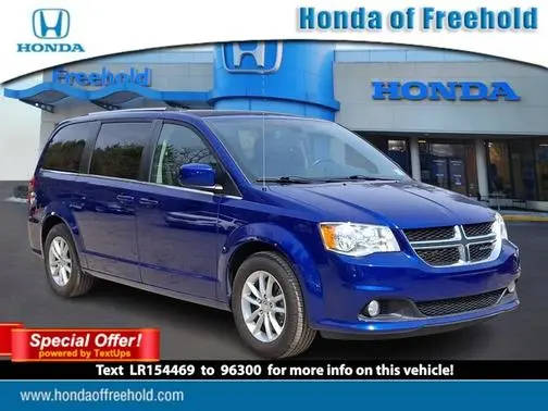 2020 Dodge Grand Caravan SXT FWD photo