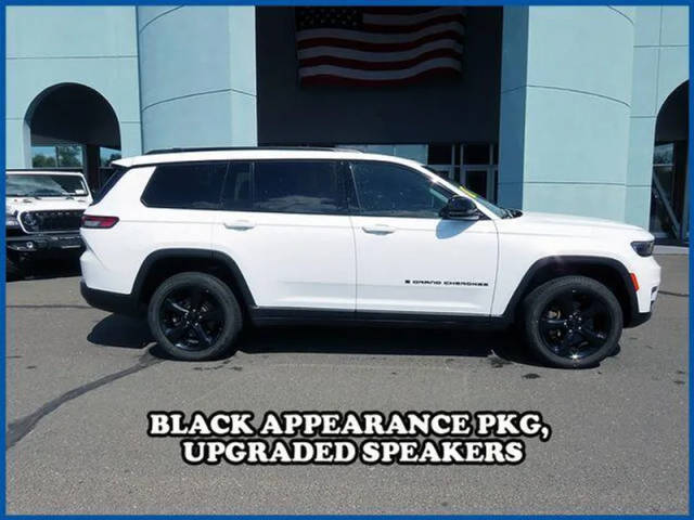 2023 Jeep Grand Cherokee L Limited 4WD photo