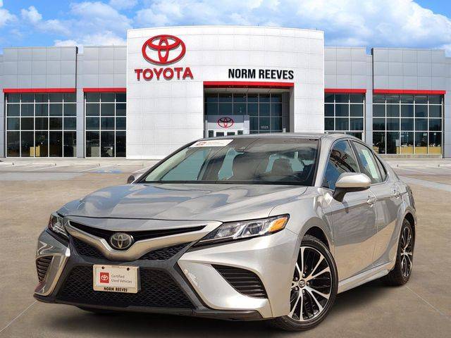2020 Toyota Camry SE FWD photo