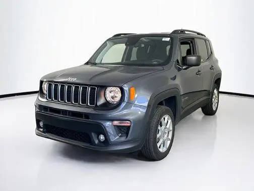 2022 Jeep Renegade Latitude 4WD photo
