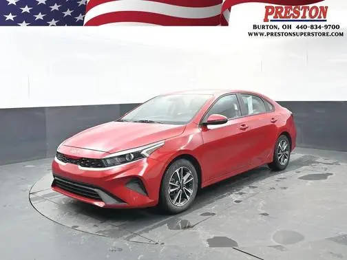 2023 Kia Forte LXS FWD photo