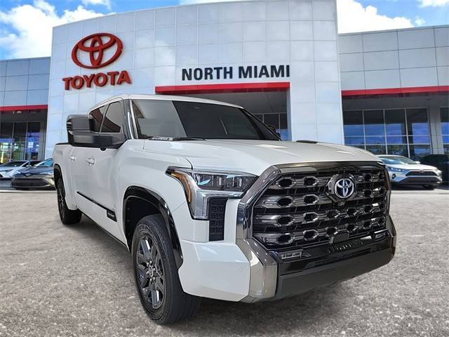 2023 Toyota Tundra Platinum Hybrid 4WD photo