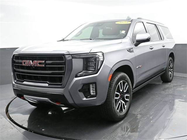 2023 GMC Yukon XL AT4 4WD photo