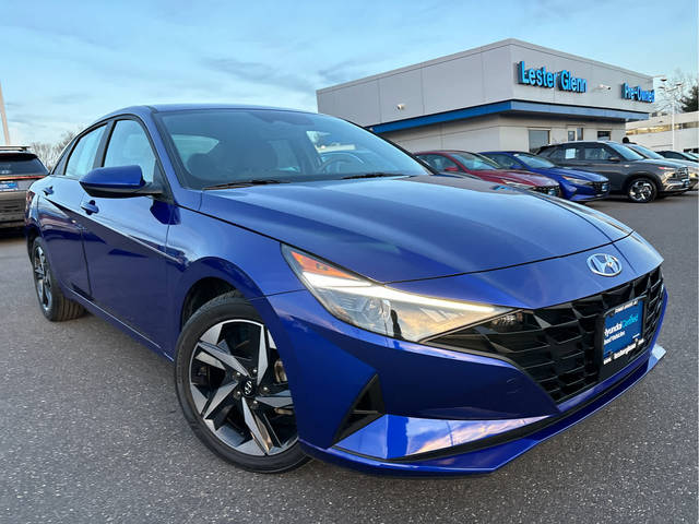 2023 Hyundai Elantra SEL FWD photo