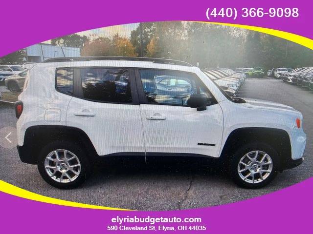 2022 Jeep Renegade Latitude 4WD photo