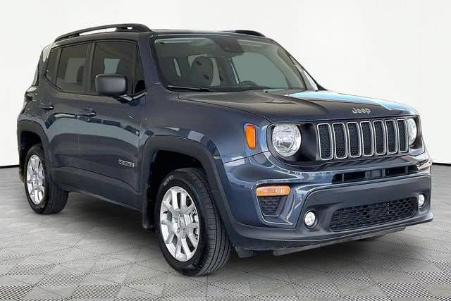 2022 Jeep Renegade Latitude 4WD photo