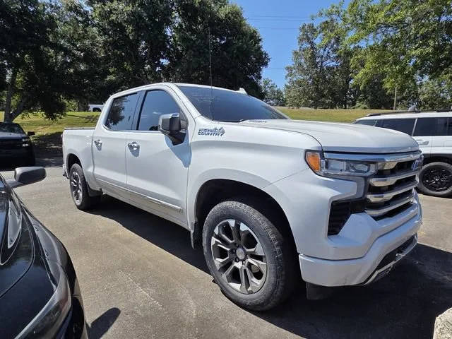 2023 Chevrolet Silverado 1500 High Country 4WD photo