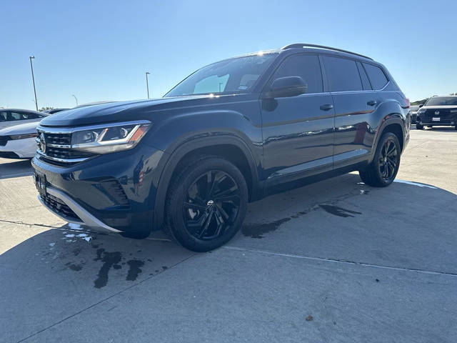 2023 Volkswagen Atlas 3.6L V6 SE w/Technology FWD photo