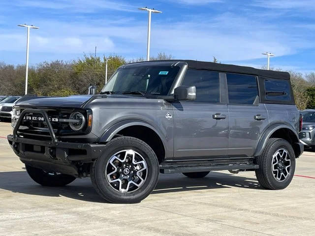 2022 Ford Bronco 4 Door Outer Banks 4WD photo