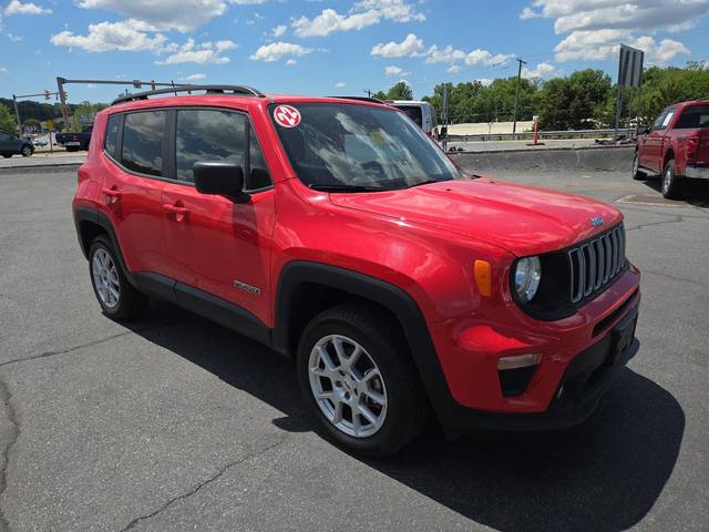 2022 Jeep Renegade Latitude 4WD photo