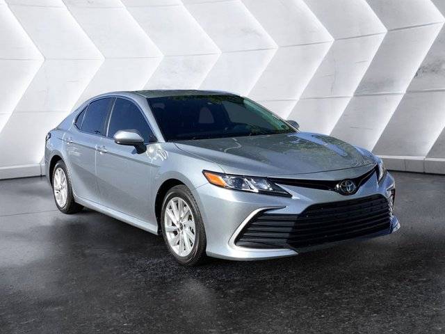 2023 Toyota Camry LE FWD photo