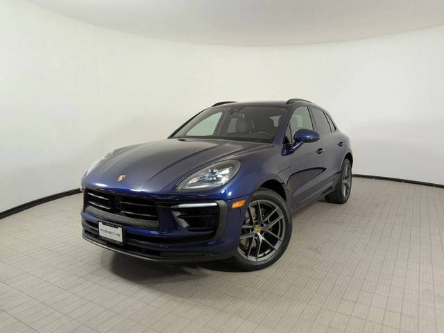 2023 Porsche Macan S AWD photo