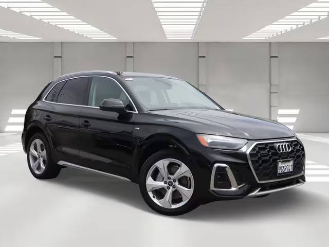 2023 Audi Q5 S line Prestige AWD photo