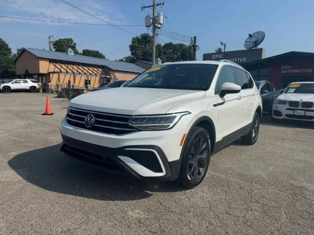 2023 Volkswagen Tiguan SE AWD photo