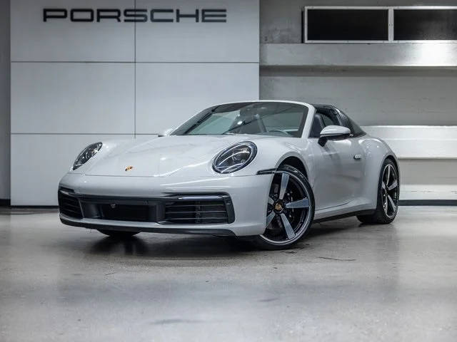 2022 Porsche 911 4S AWD photo
