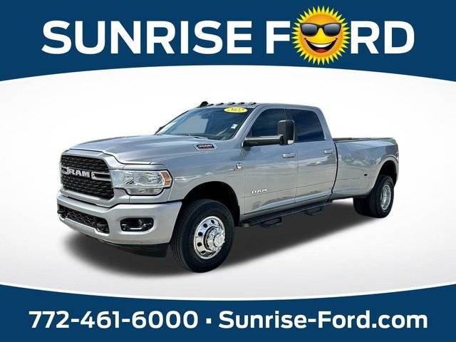 2022 Ram 3500 Big Horn 4WD photo