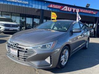 2020 Hyundai Elantra SEL FWD photo