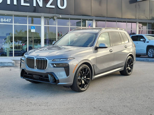 2023 BMW X7 xDrive40i AWD photo