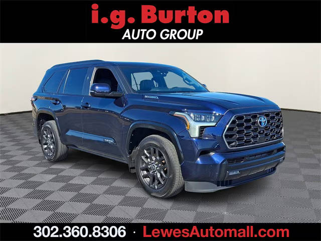 2023 Toyota Sequoia Platinum 4WD photo