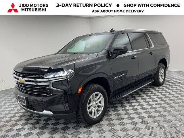 2023 Chevrolet Suburban LT 4WD photo