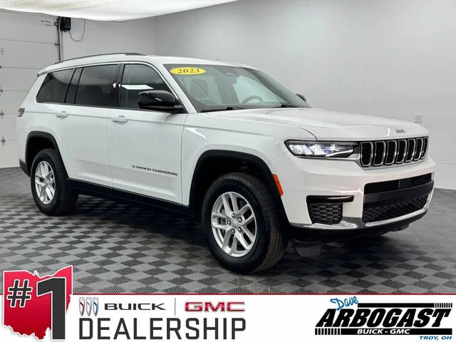 2023 Jeep Grand Cherokee L Laredo 4WD photo