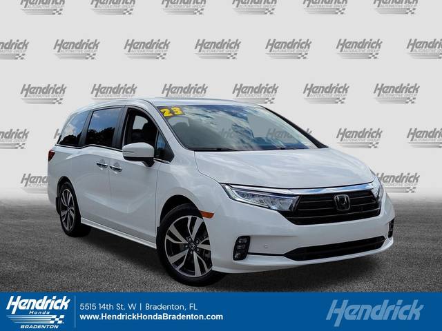 2023 Honda Odyssey Touring FWD photo