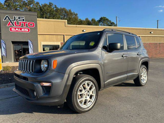 2022 Jeep Renegade Latitude 4WD photo
