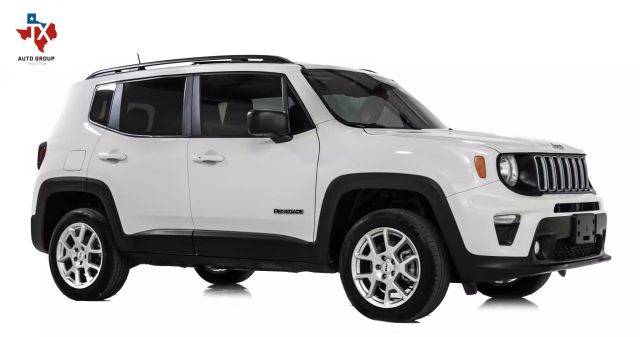 2022 Jeep Renegade Latitude 4WD photo