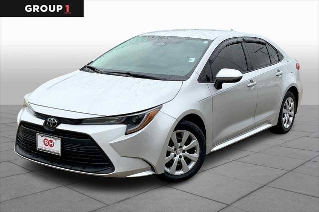 2023 Toyota Corolla LE FWD photo