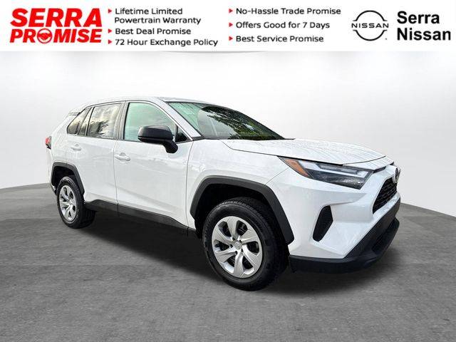 2023 Toyota RAV4 LE FWD photo