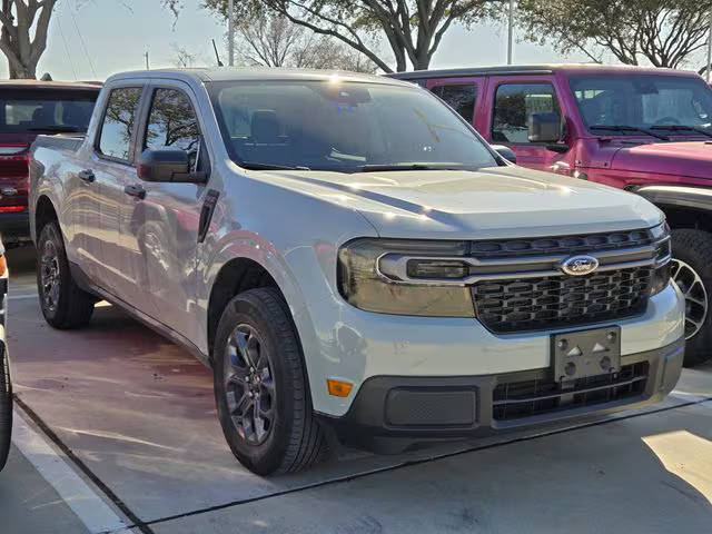 2023 Ford Maverick XLT FWD photo