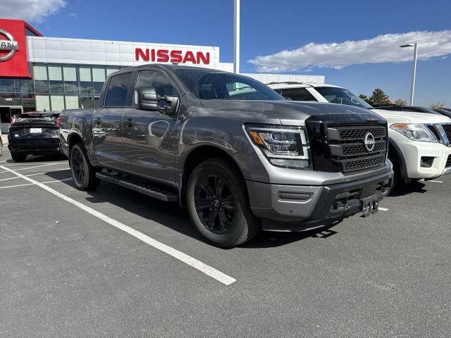 2023 Nissan Titan SV 4WD photo