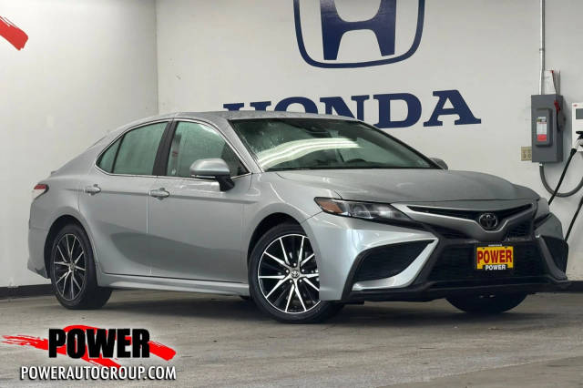 2023 Toyota Camry SE FWD photo