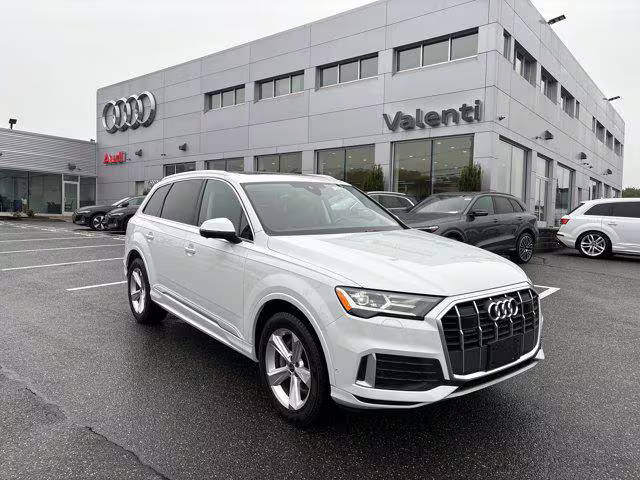 2023 Audi Q7 Premium Plus AWD photo