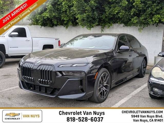 2023 BMW 7 Series 740i RWD photo