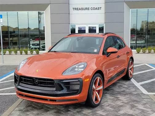 2023 Porsche Macan GTS AWD photo