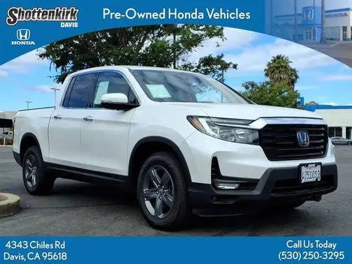 2023 Honda Ridgeline RTL-E AWD photo