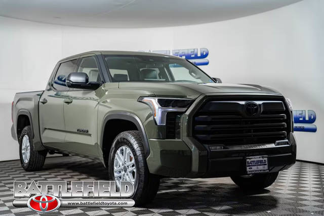 2023 Toyota Tundra SR5 4WD photo