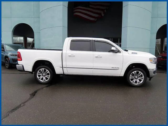 2023 Ram 1500 Limited 4WD photo