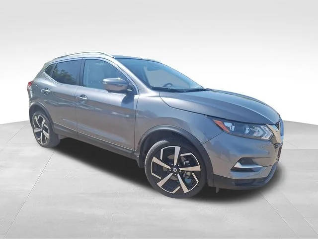 2022 Nissan Rogue Sport SL AWD photo