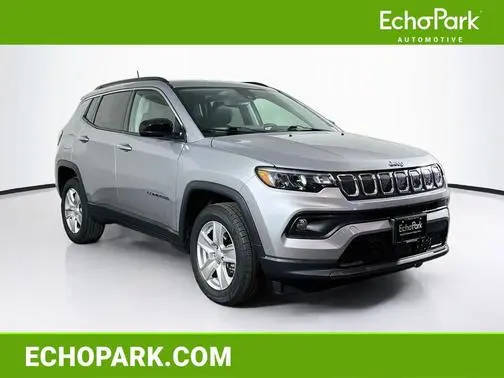 2022 Jeep Compass Latitude 4WD photo