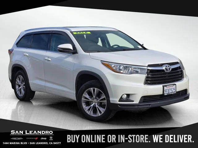 2015 Toyota Highlander XLE AWD photo