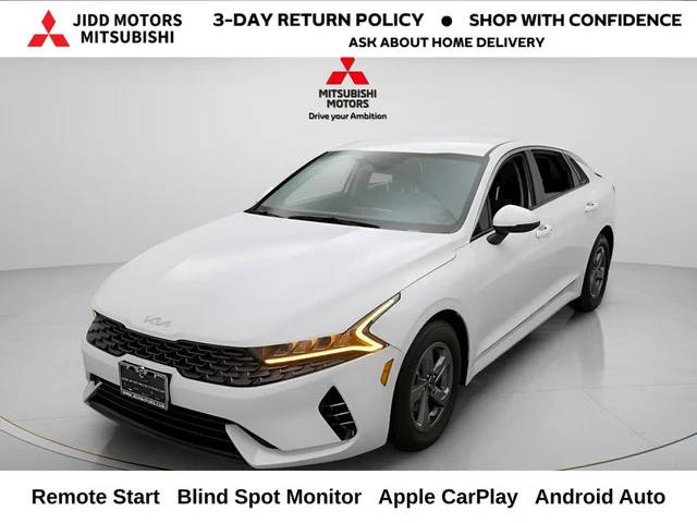 2022 Kia K5 LXS FWD photo