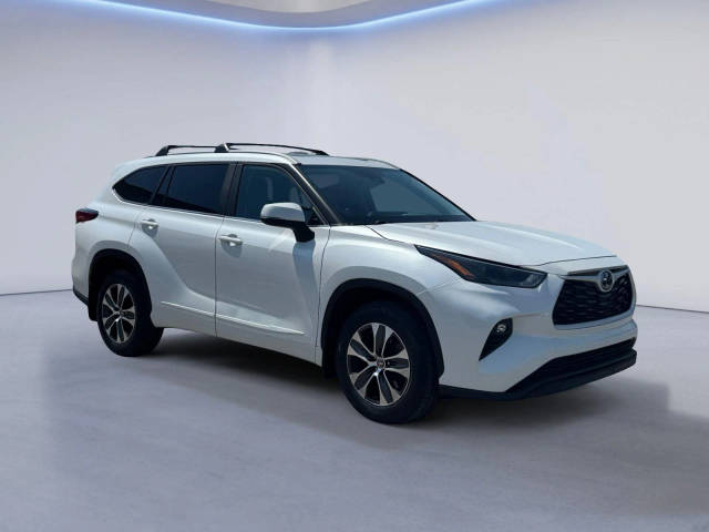 2023 Toyota Highlander XLE AWD photo