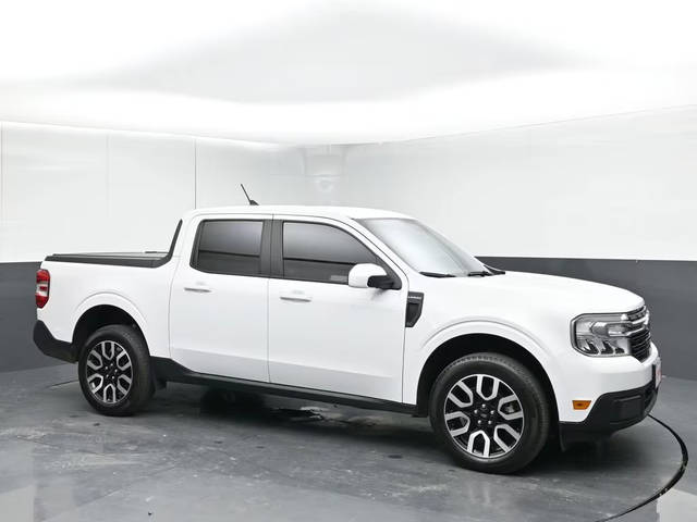 2022 Ford Maverick LARIAT FWD photo