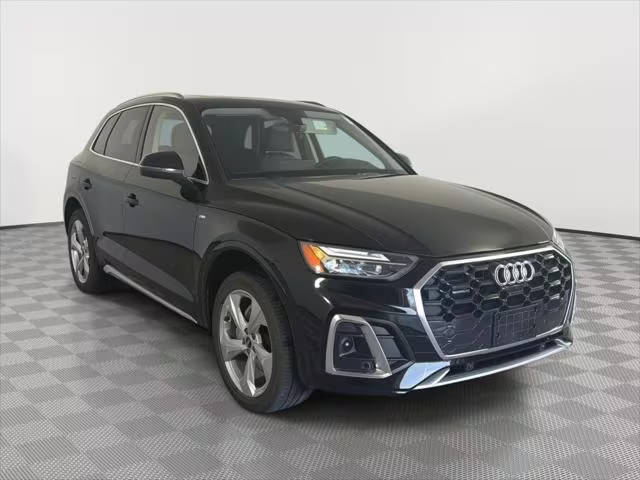 2023 Audi Q5 S line Premium Plus AWD photo