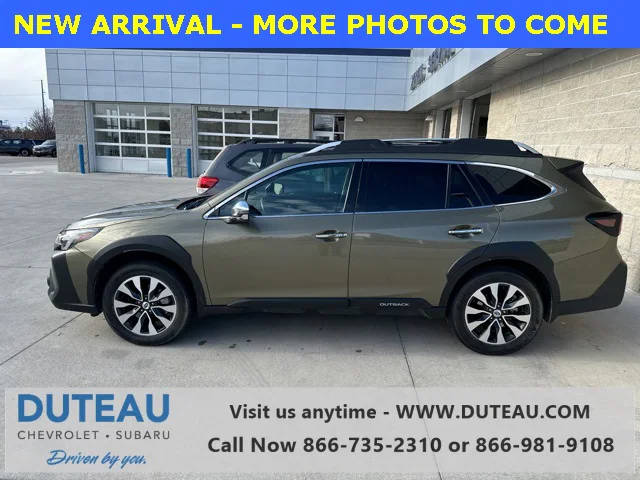 2023 Subaru Outback Touring AWD photo